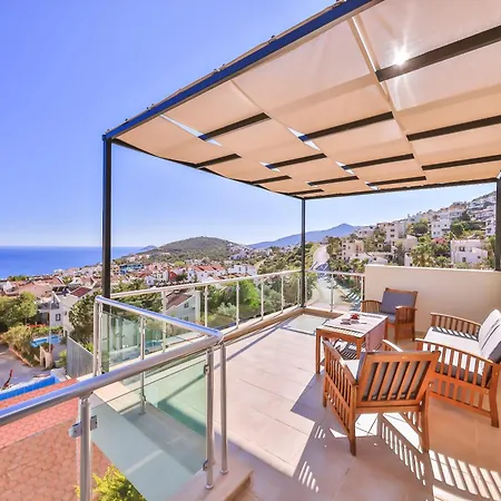 Villa Mystic Private Pool-Garden & Sea Views In Central Location